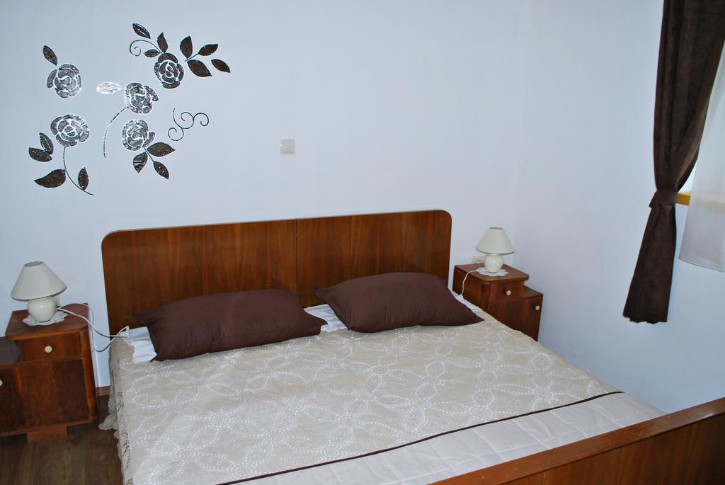 Apartment Mateo Šajini Camera foto